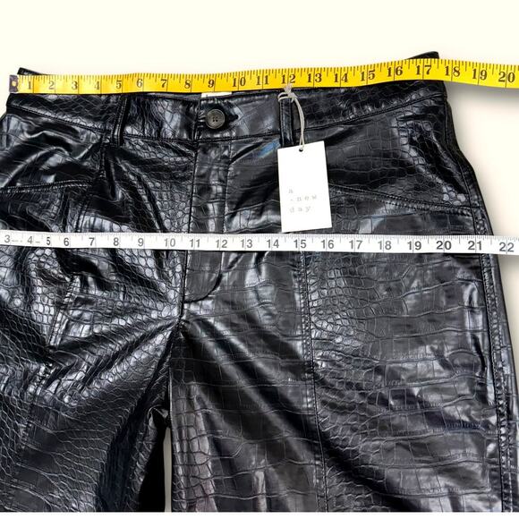 A New Day Faux Snakeskin Straight Leg Pants High Rise Women Size 14 Black New - Picture 9 of 12
